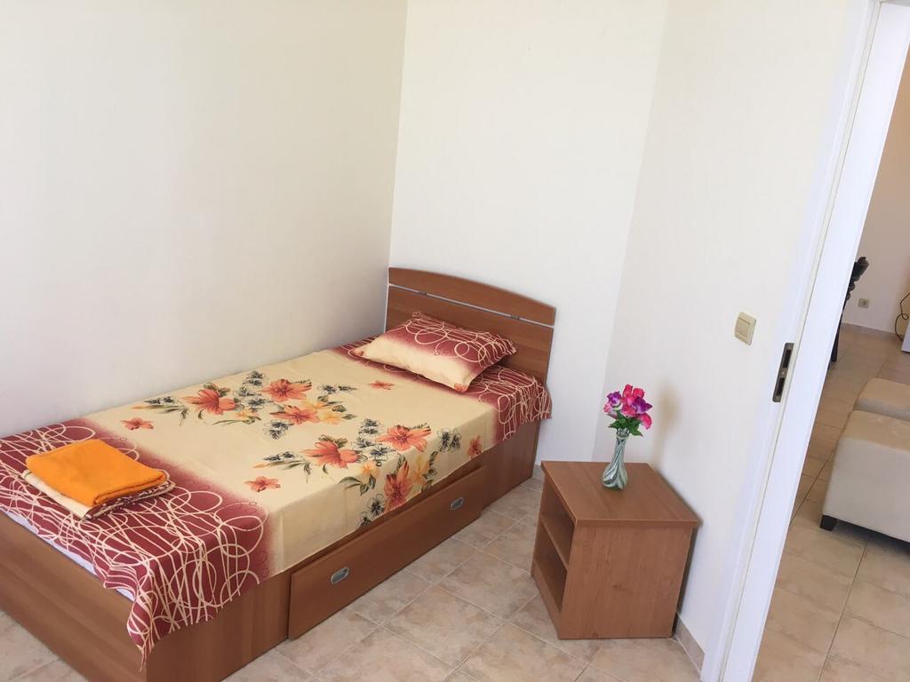 Paradise Green Park Apartment Golden Sands Exteriör bild