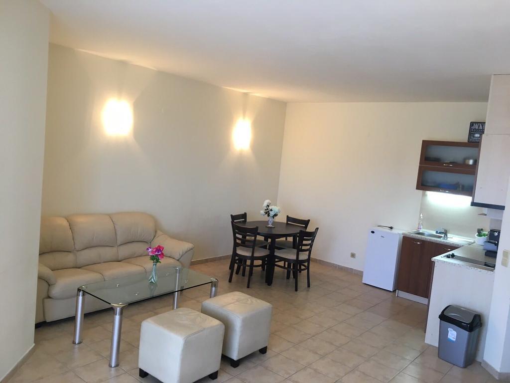 Paradise Green Park Apartment Golden Sands Exteriör bild